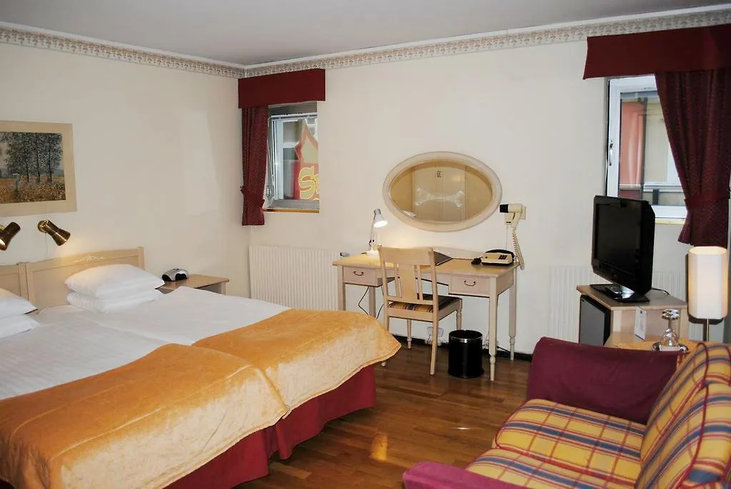 Hotel Plaza - Sweden Hotels Malmö